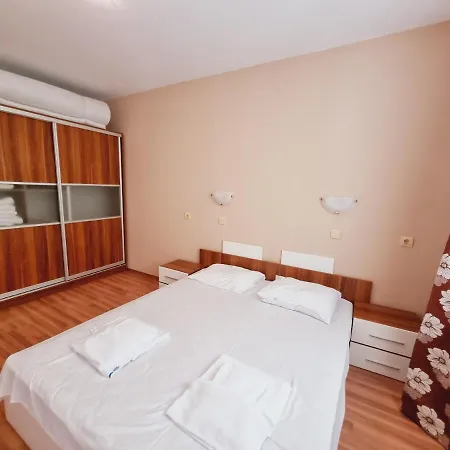 Lazur 1-5 Complex 4* Sveti Vlas
