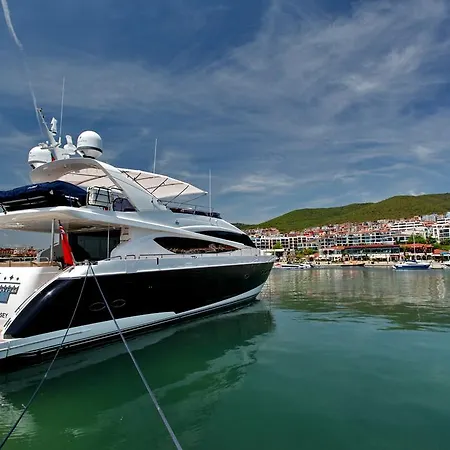 Ξενοδοχείο Lazur 1-5 Complex 4*