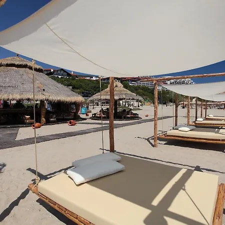 Ξενοδοχείο Lazur 1-5 Complex