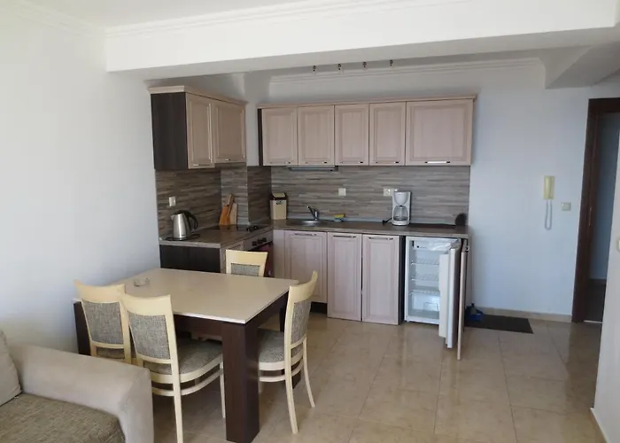 Lazur 1-5 Complex Hotel