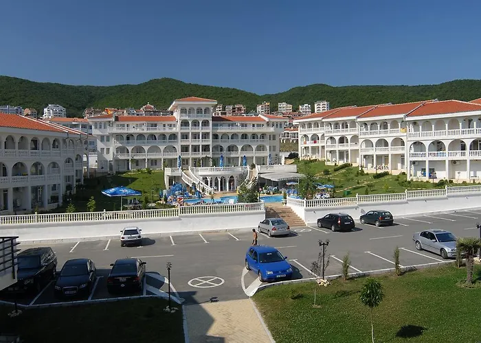 Hotel Lazur 1-5 Complex 4*